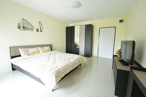 42 Place Bangkok Extérieur photo